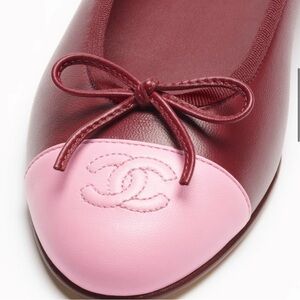 CHANEL Pink & Burgundy Leather Cap-Toe Ballet Flat